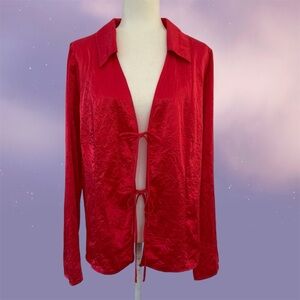 Free People Retro Red Star Eyes Crinkle Satin Collared Top ~ Women’s XL